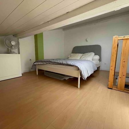 Maisonnette Rdc + Mezzanine Au Bord De L'Etang 勒卡特 外观 照片