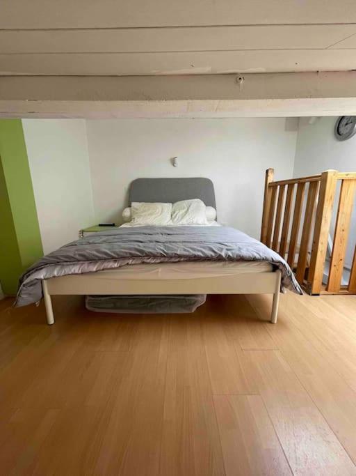 Maisonnette Rdc + Mezzanine Au Bord De L'Etang 勒卡特 外观 照片