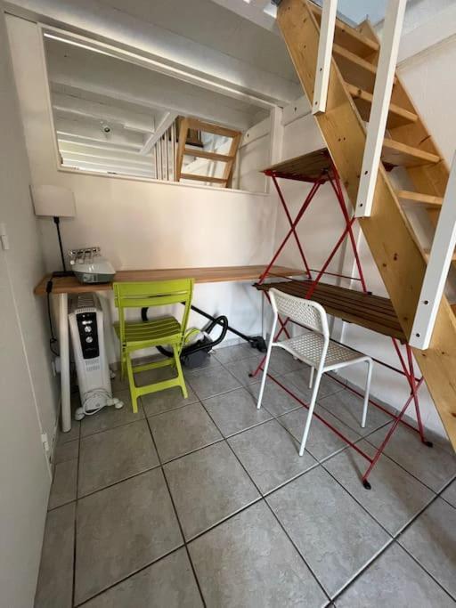 Maisonnette Rdc + Mezzanine Au Bord De L'Etang 勒卡特 外观 照片